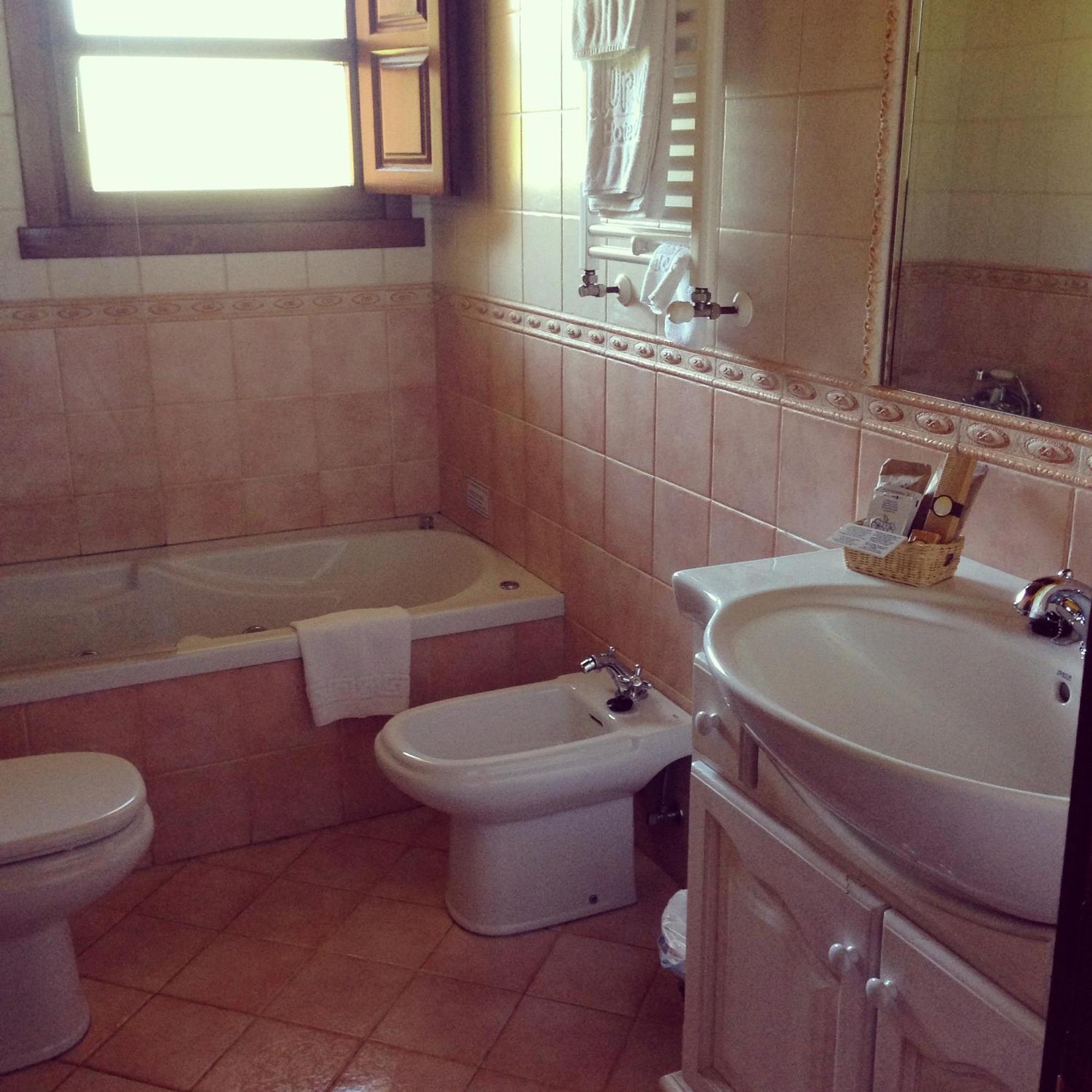 Hotel Rural La Lluriga La Galguera Phòng bức ảnh